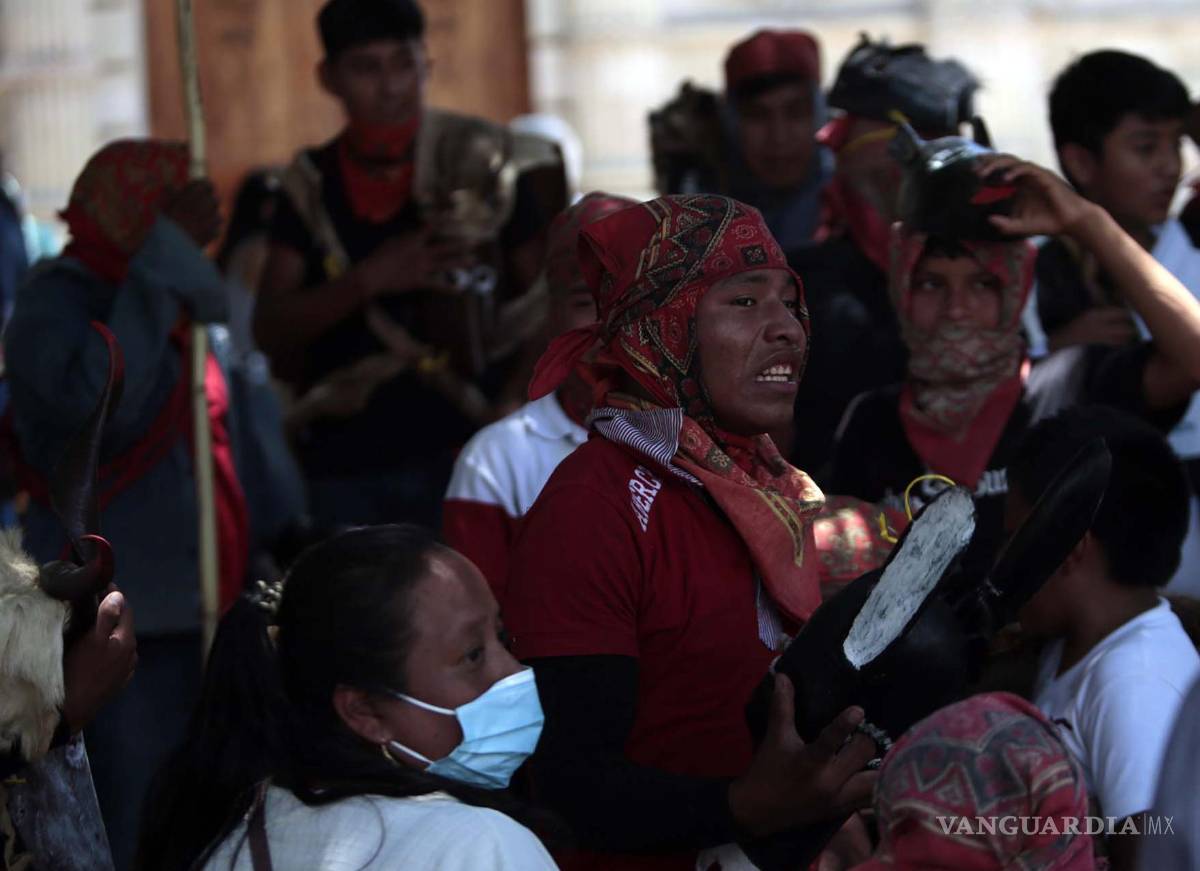 $!Indígenas participan en el Encuentro y Festival de Culturas e Identidad de los pueblos indígenas y afromexicanos en Chilpancingo (México).