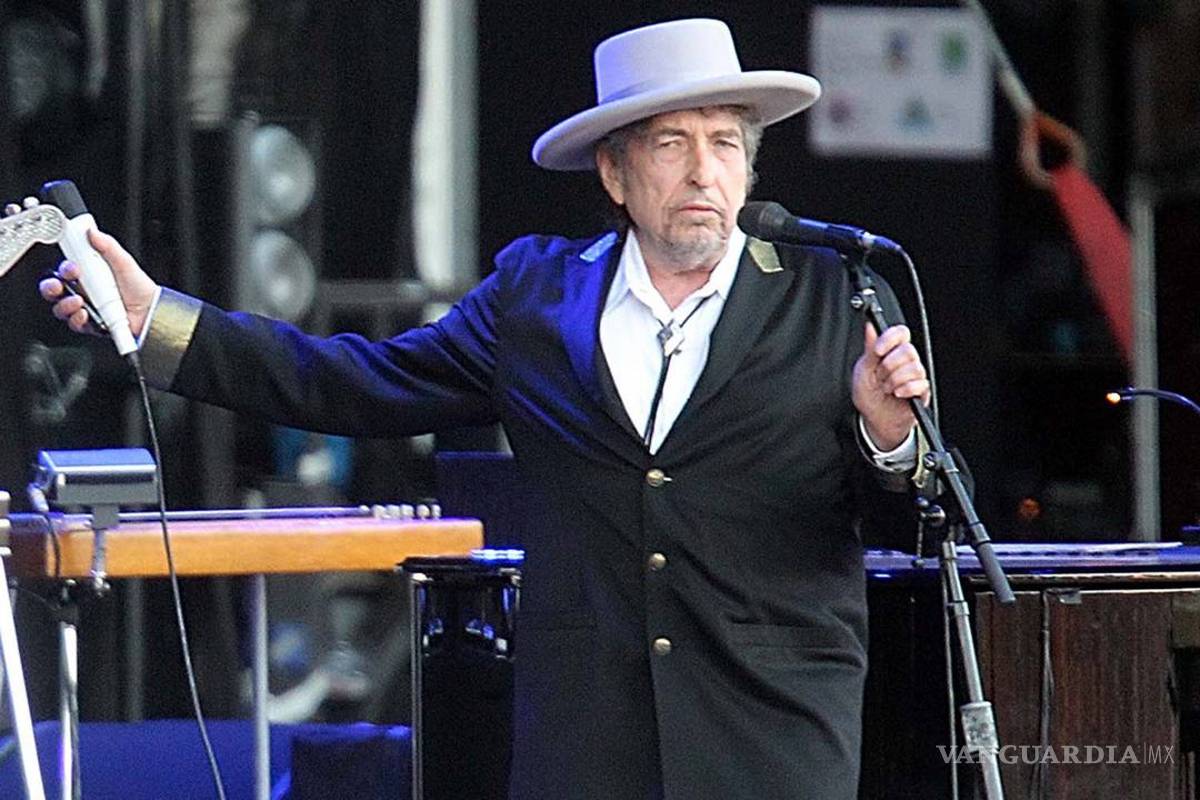 La Academia Sueca se cansa de buscar a Bob Dylan tras el Nobel
