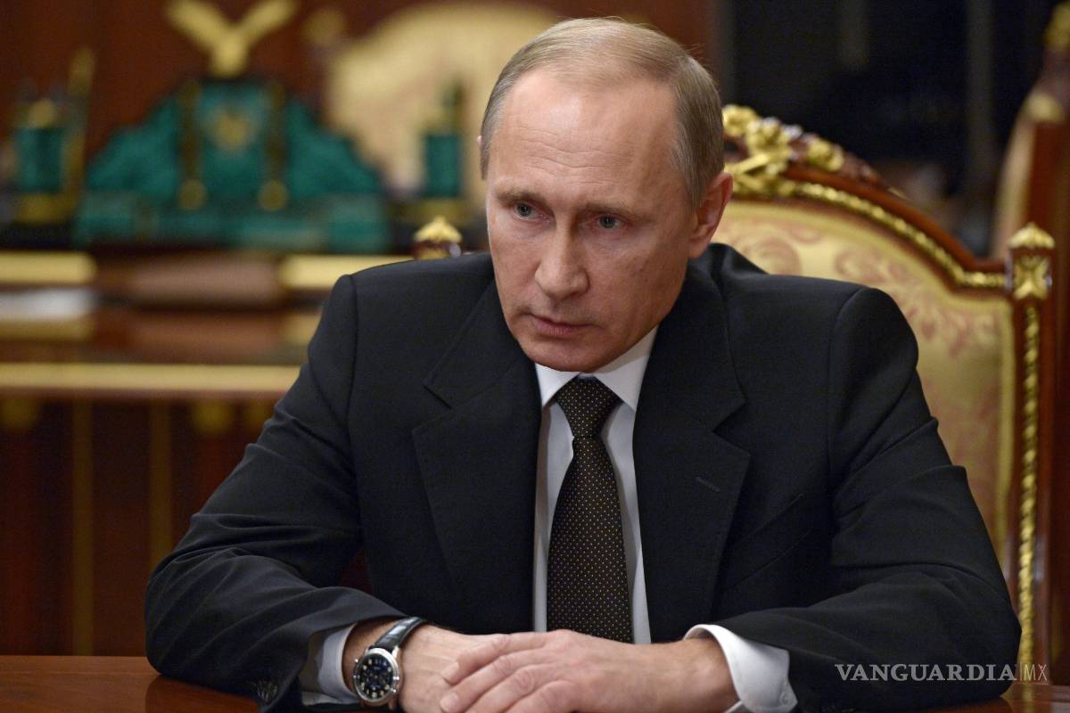 Putin pide cooperación mundial contra terrorismo tras ataque en Malí