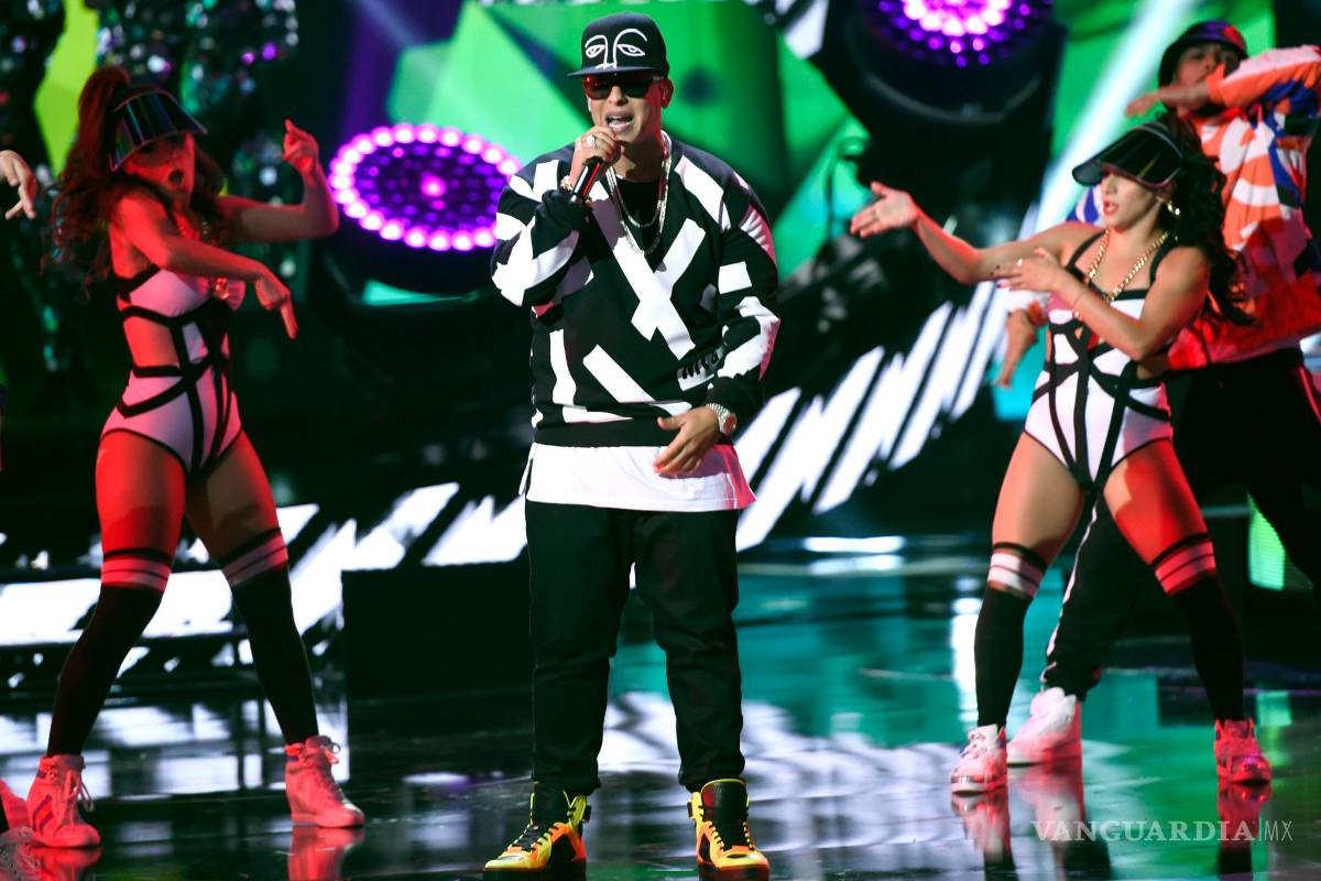 Brillan Daddy Yankee y Gente de Zona en los Latin AMAs