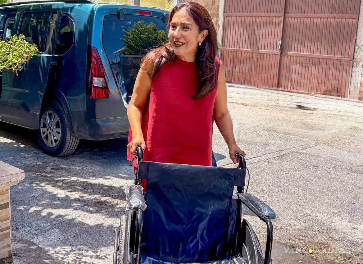$!Sillas de ruedas, andadores y bastones forman parte de los artículos canalizados a las familias.