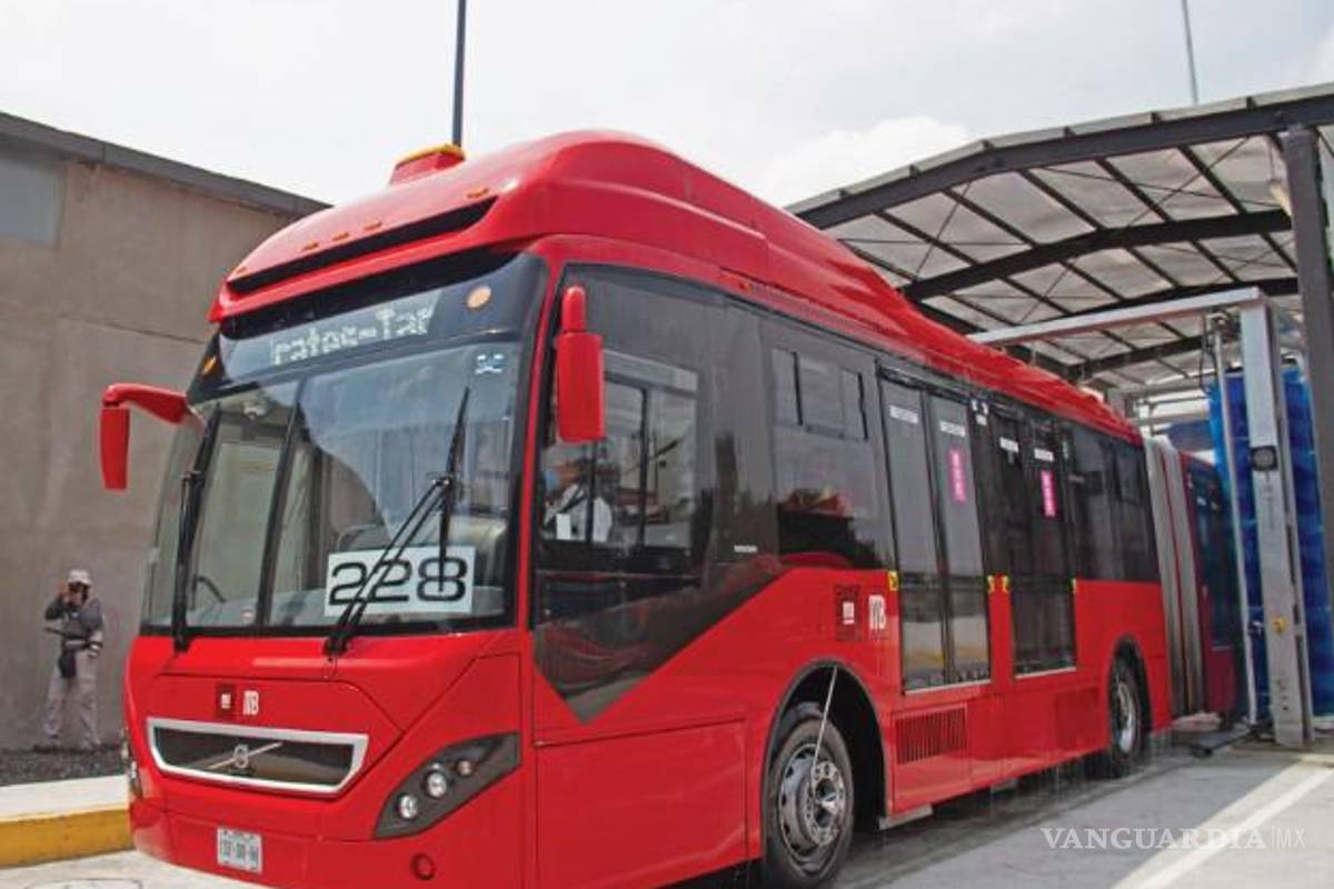 Va FGR contra ex directivo del STC