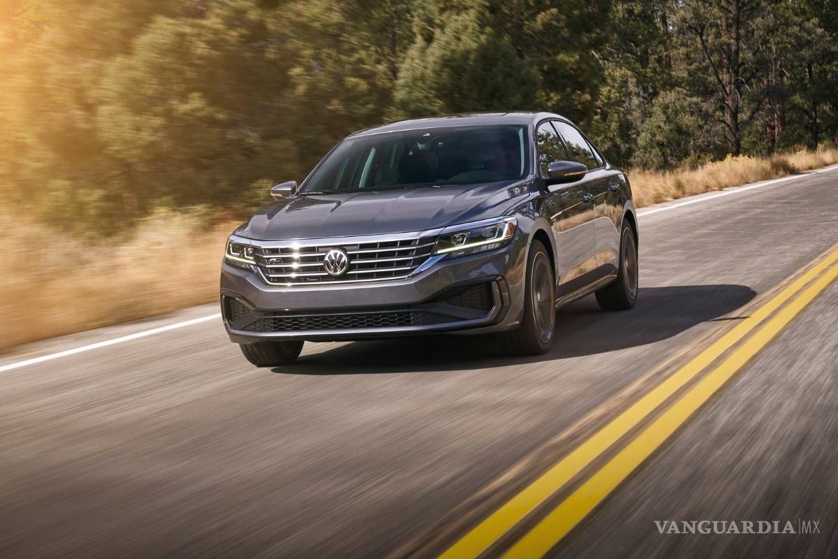 Volkswagen Passat 2020, nuevo pero menos tecnológico que el Jetta