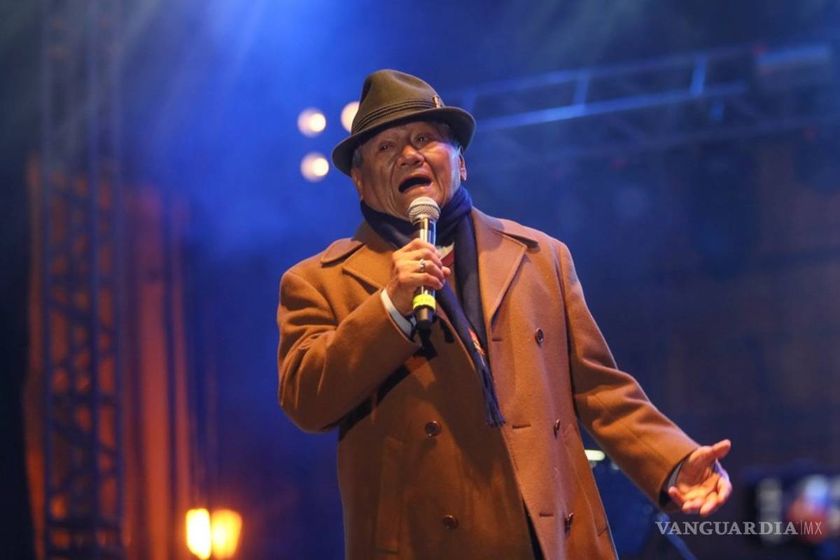 Estoy feliz con AMLO, Trump es un antipático: Armando Manzanero