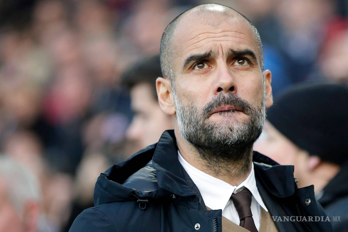 Guardiola se reune con dirigentes del Manchester United, informa 'L'Equipe'