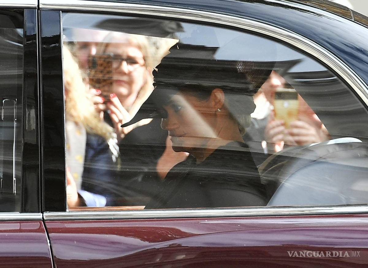$!Meghan, la duquesa de Sussex después de salir del funeral de estado de la reina Isabel II en Londres, Gran Bretaña.