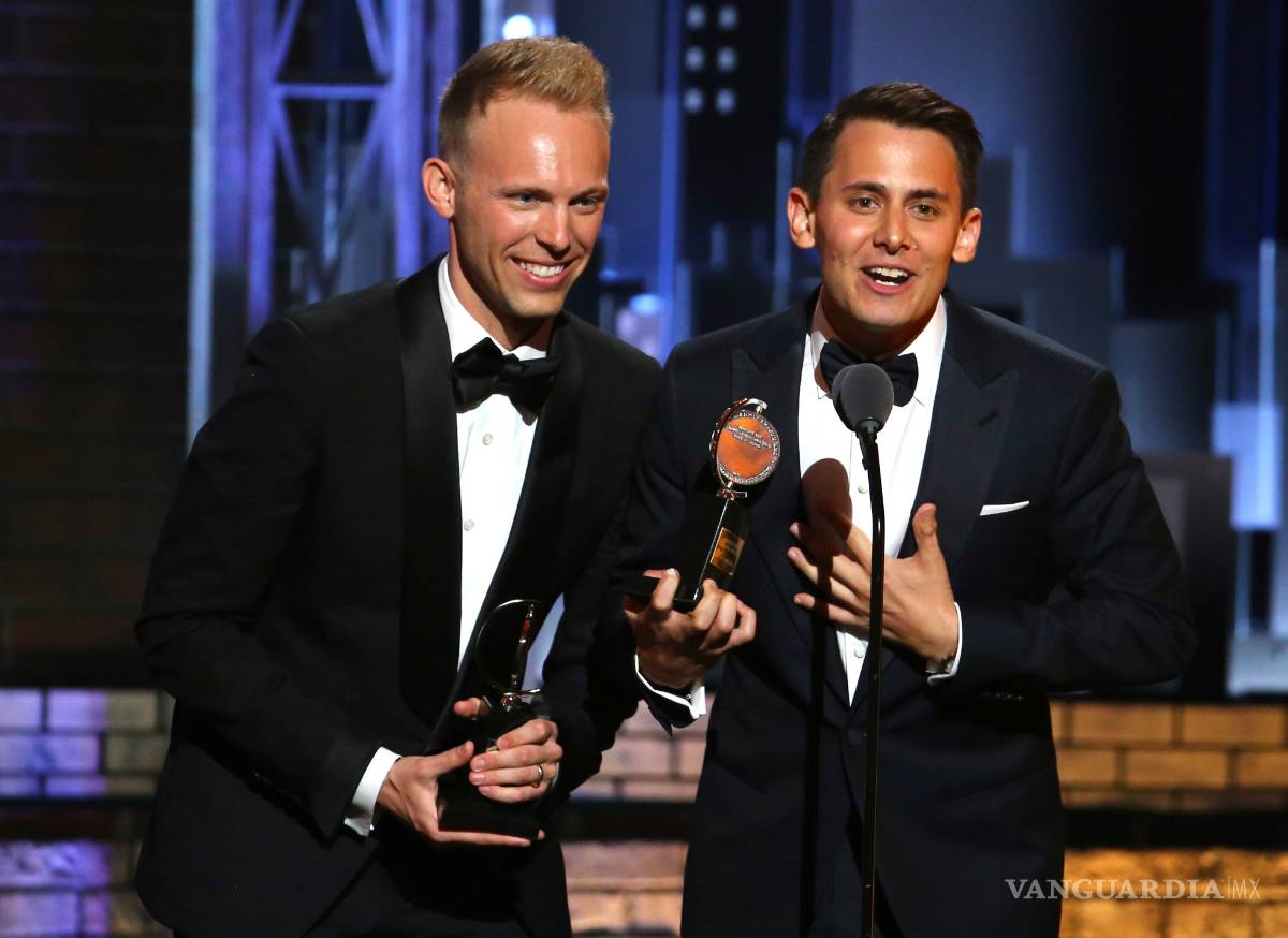 $!Kevin Spacey enamora en Premios Tony 2017