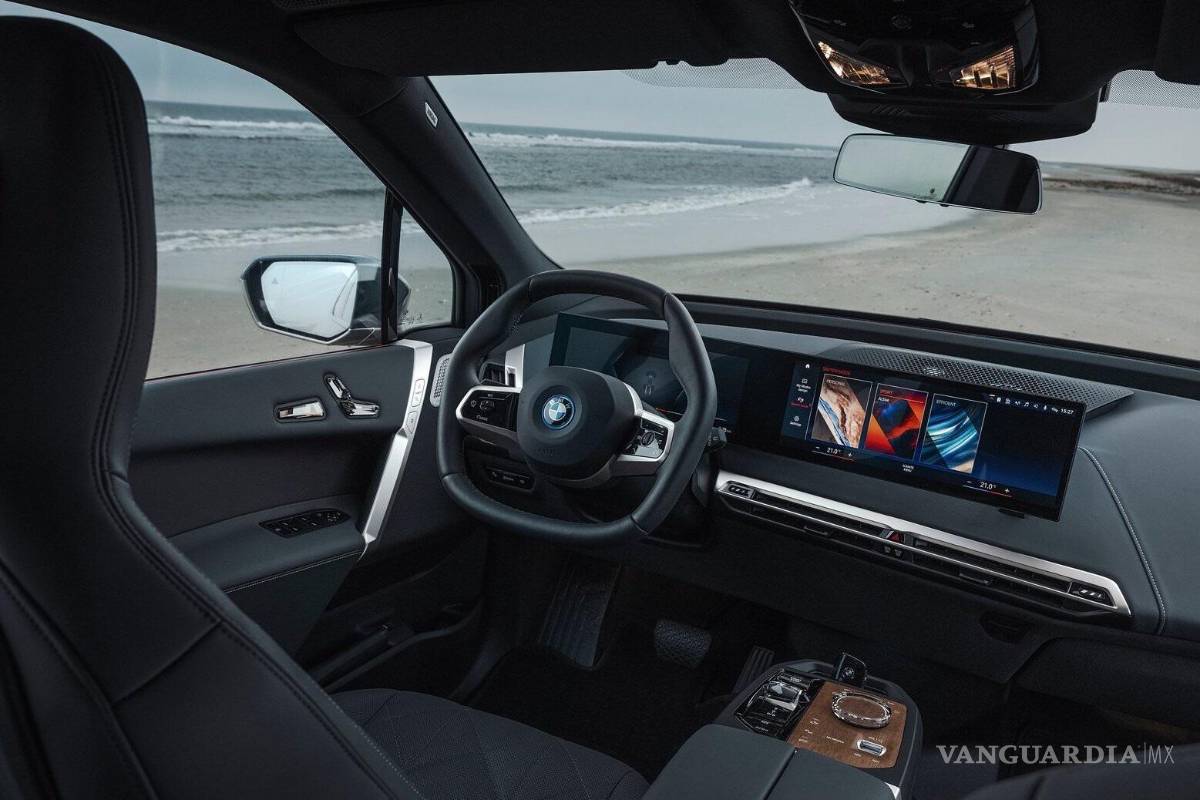 BMW iX M60 2022; destaca por sus poderosas cualidades