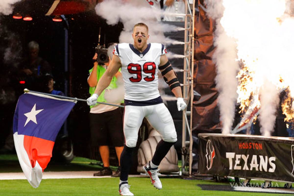 J.J. Watt recibe ovación estrenduosa en Houston