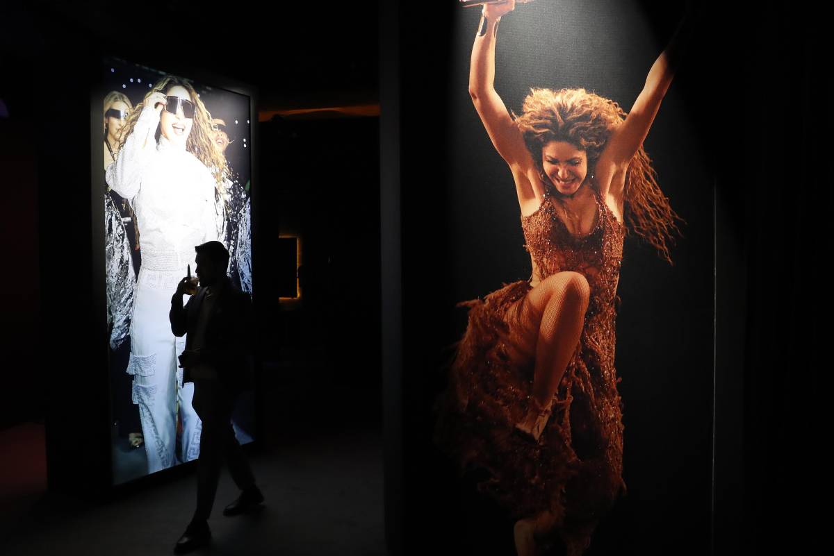 ¡Un recorrido por su carrera! Abren la ‘experiencia’ de Shakira con una exposición de sus giras, música y vestuarios
