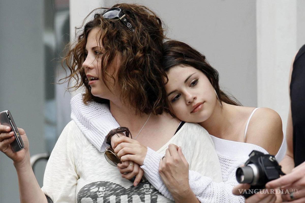 Madre de Selena Gomez confirma su molestia ante la relación de la cantante con Justin Bieber