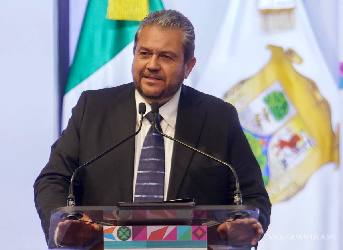 $!El alcalde Tomás Gutiérrez Merino destacó que el crecimiento de Ramos Arizpe ha sido resultado del esfuerzo de generaciones de ciudadanos comprometidos con su comunidad.