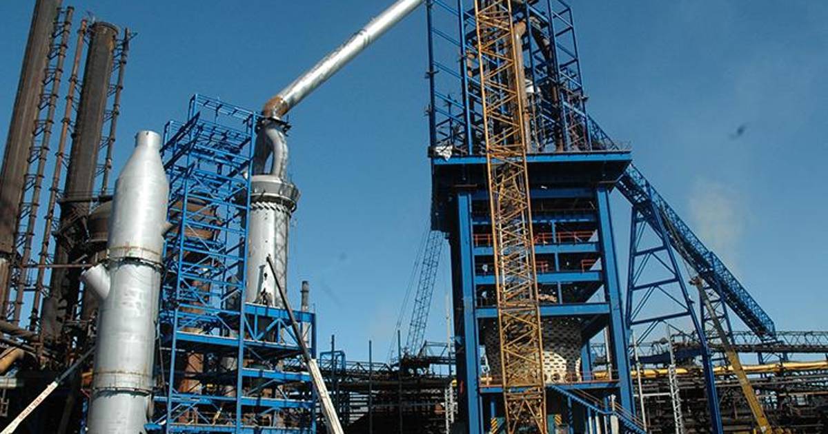 Forjadores del acero, constructores del futuro