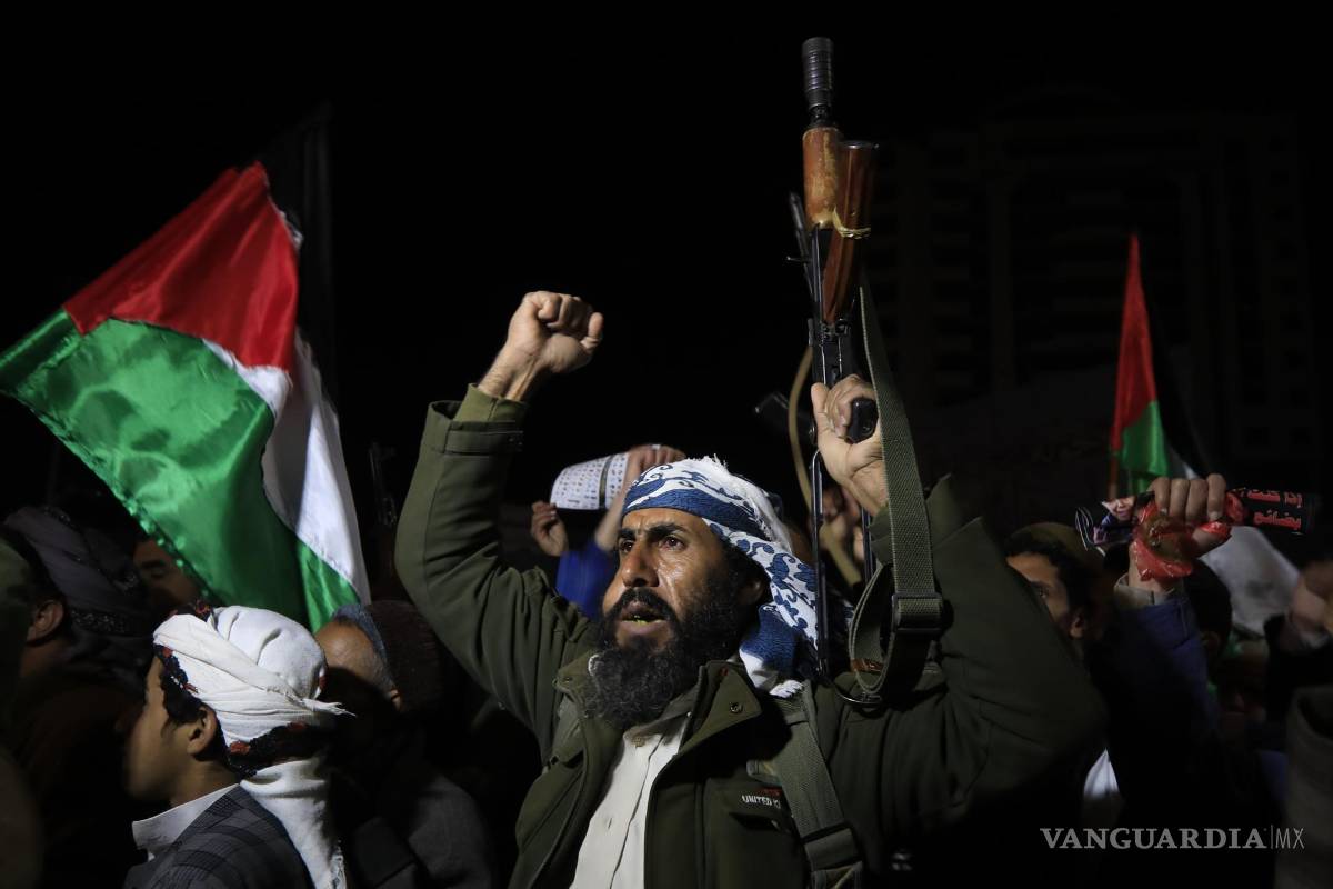 Biden vuelve a incluir a los hutíes como grupo terrorista después de meses de ataques en el Mar Rojo