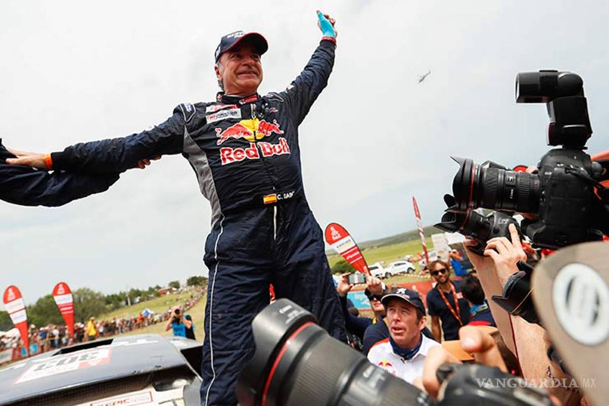 Sainz se corona en la más extrema versión del Dakar