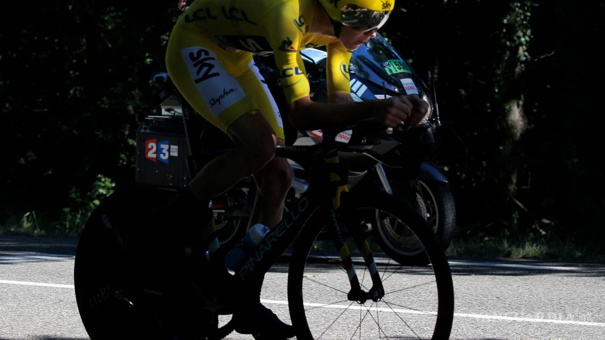 Froome no suelta el liderato en el Tour de Francia