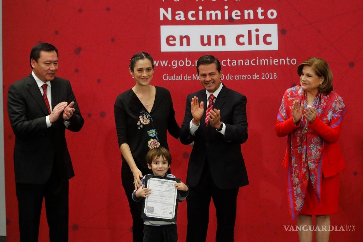 El IMSS aceptará acta de nacimiento en línea, impresa en hoja blanca