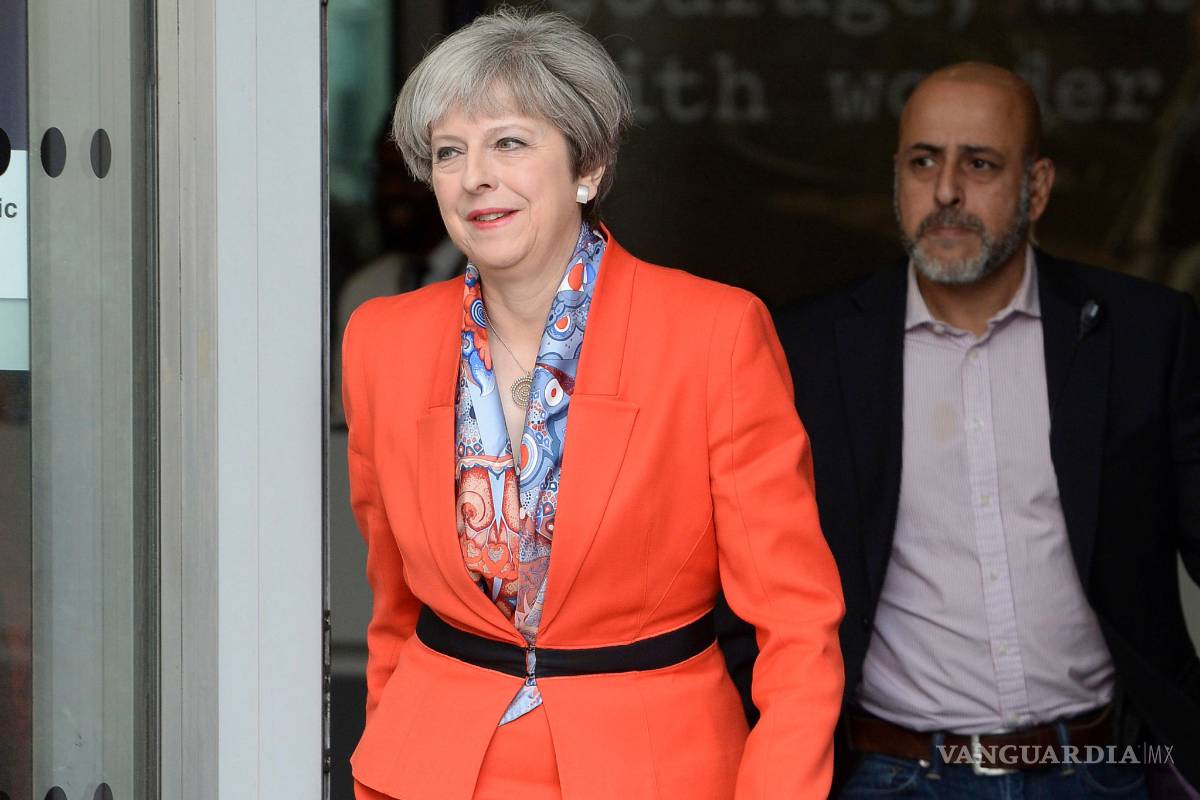 May promete ser “condenadamente difícil” en el Brexit