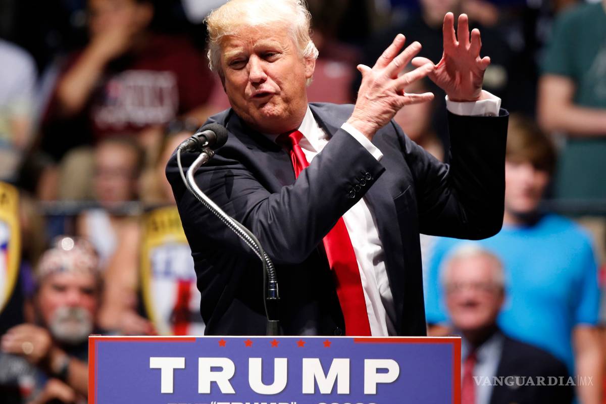 "No se debe juzgar a nadie por su raza ni color": Donald Trump