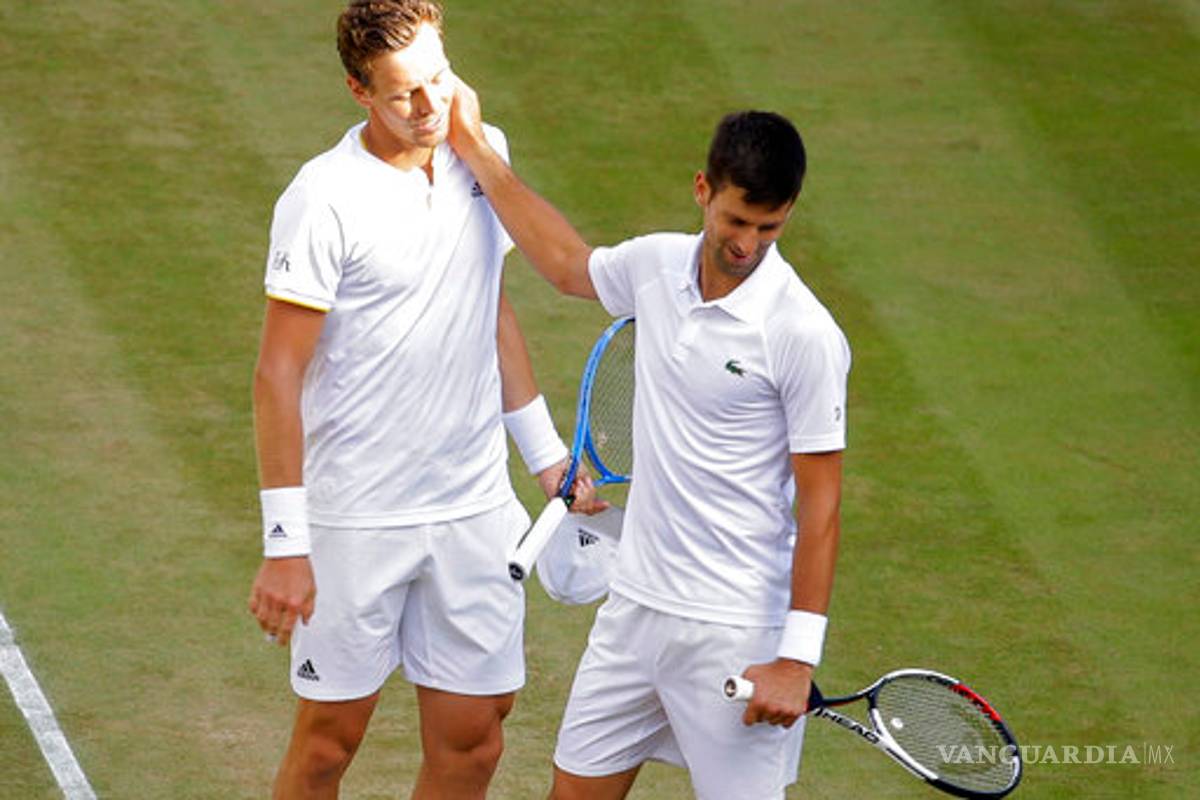 Djokovic se retira y le deja el camino libre a Tomas Berdych