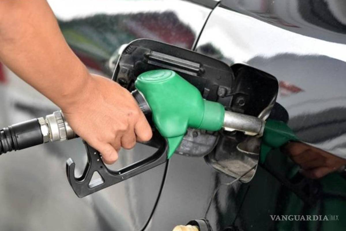 Gasolina alcanza precio nunca antes visto en sexenio de AMLO; es hasta 29% más cara que en EU