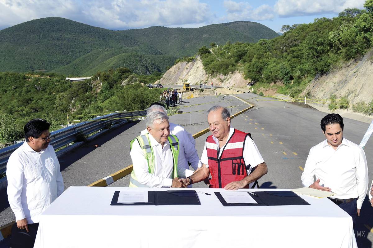 Le dejaron situación difícil a AMLO: Slim