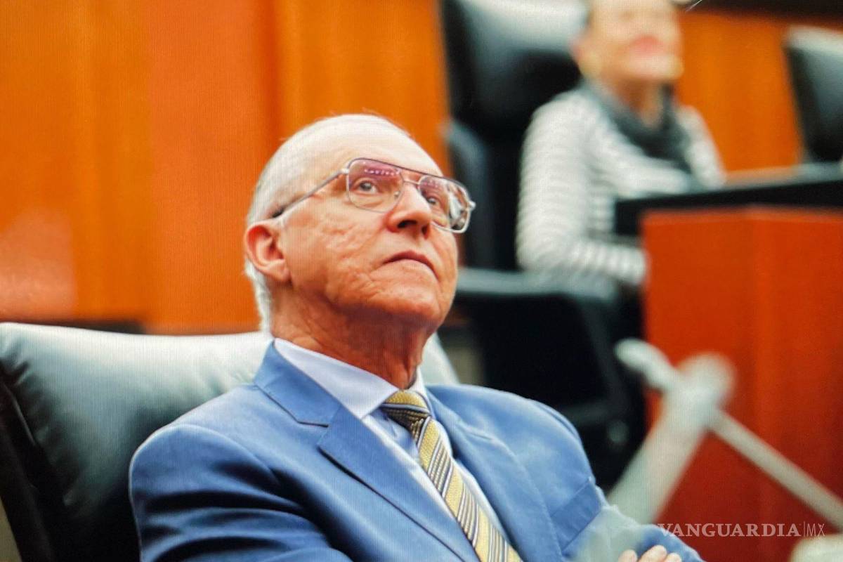 Reaparece general Salvador Cienfuegos en Senado de la República