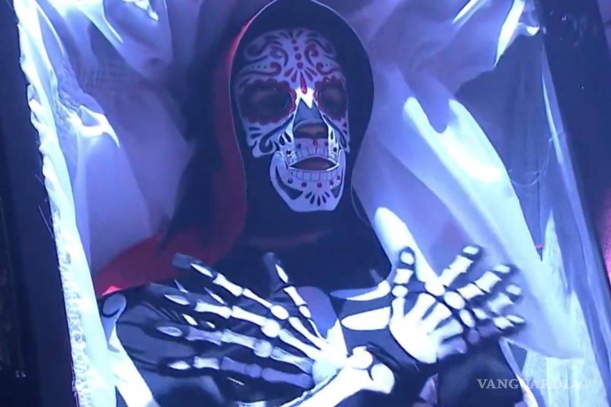 La AAA ‘revive’ a La Parka con un emotivo homenaje y un nuevo luchador