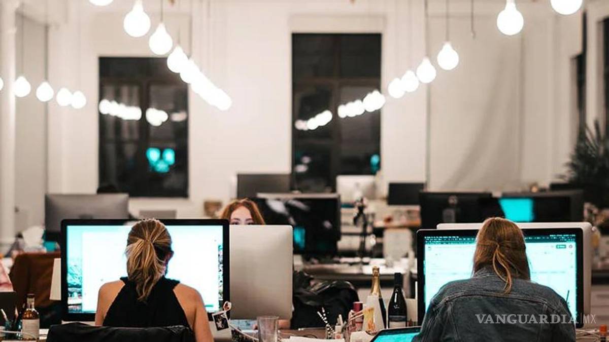 Apple evita despidos por ahora... cancelando almuerzos gratis