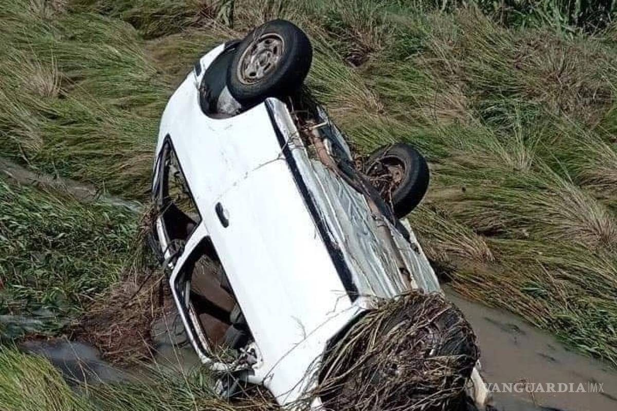 Mueren cuatro integrantes de una familia en Querétaro, su coche fue arrastrado por el agua