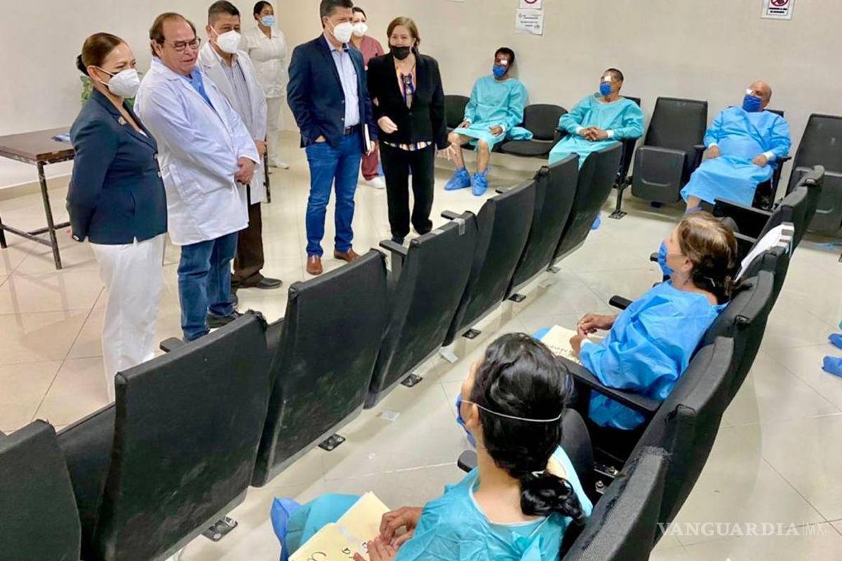 En Coahuila, les cambian la vida con operación de cataratas