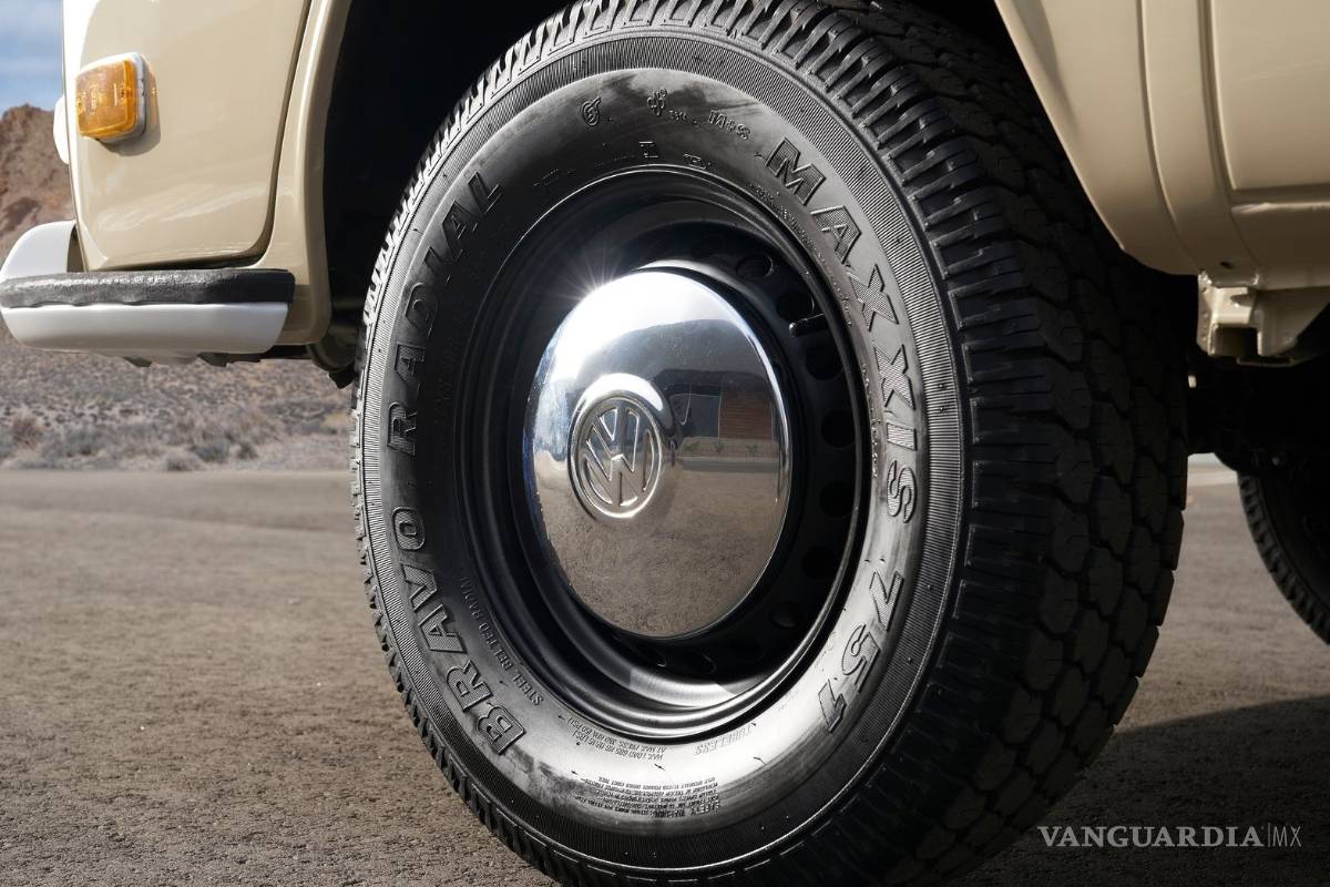 $!Primero fue un Vocho eléctrico, ahora lanzan una Combi de Volkswagen 'de pila'