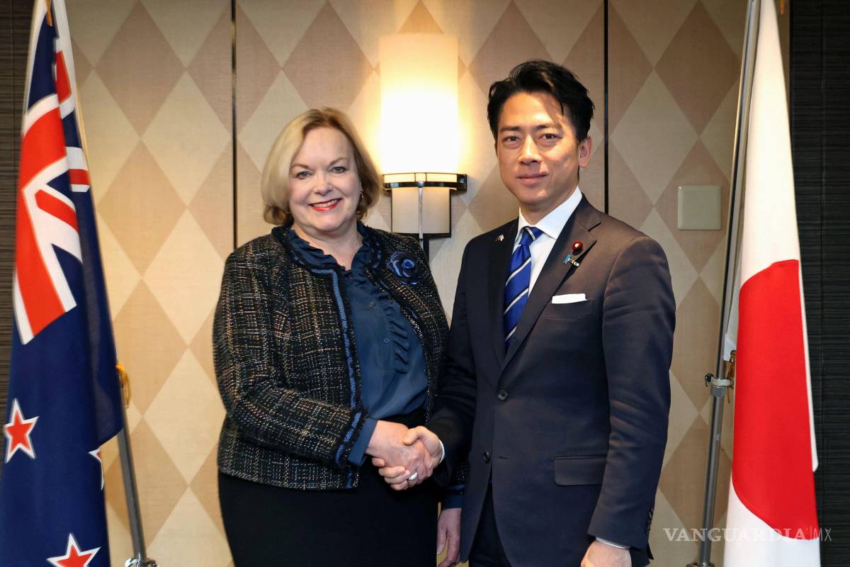 $!El ministro de Defensa de Japón, Shinjiro Koizumi, y la ministra de Defensa de Nueva Zelanda, Judith Collins, antes de sus conversaciones en Tokio.