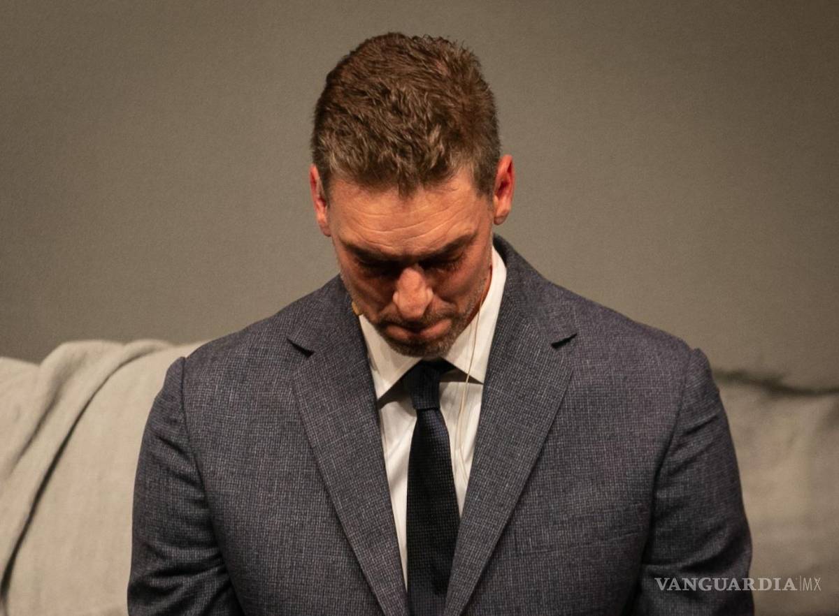 $!Pau Gasol durante un acto celebrado en el Gran Teatro del Liceo de Barcelona en el que anunció su retirada del baloncesto profesional. EFE/Enric Fontcuberta