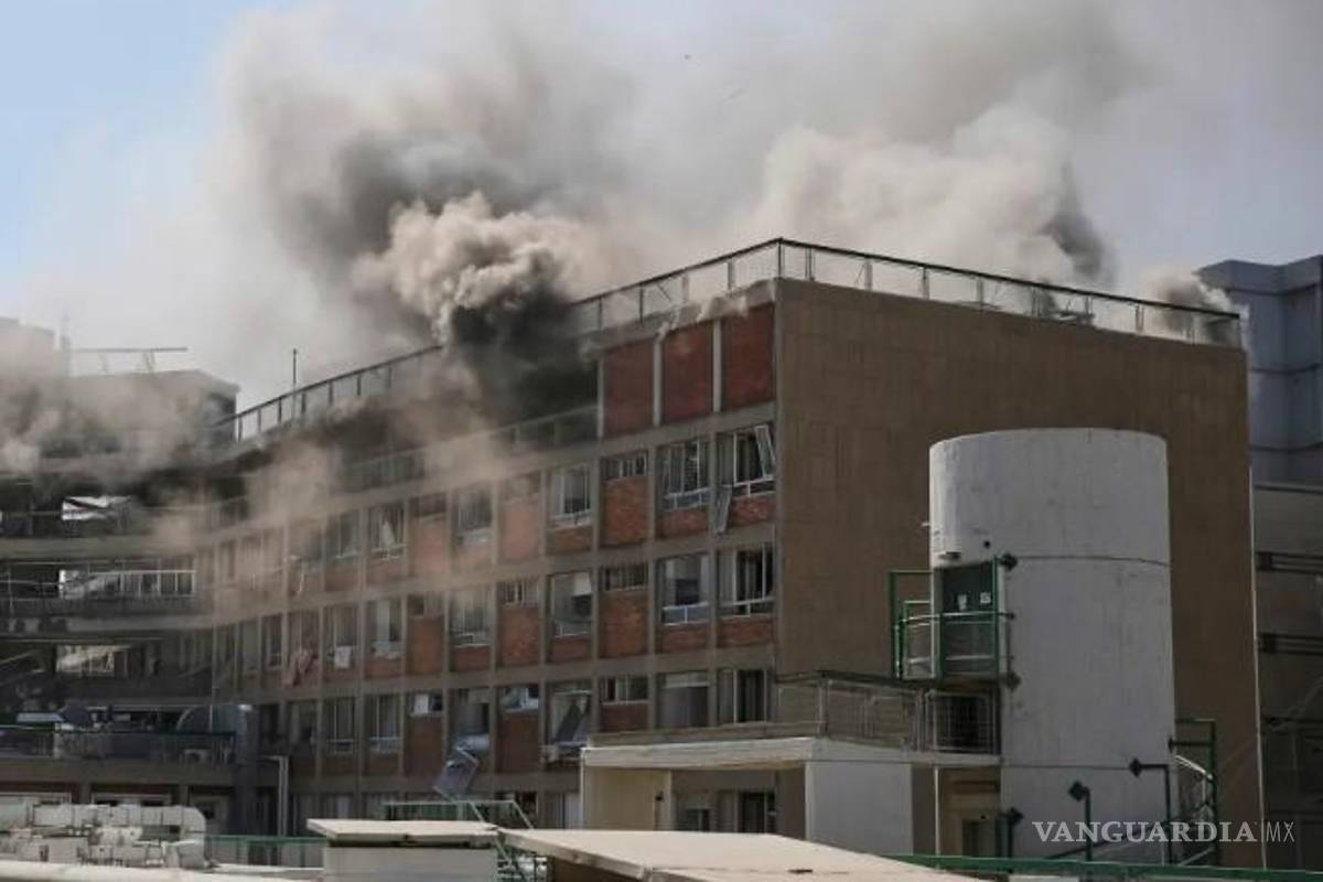 Decenas de misiles iraníes impactan importantes hospitales y edificios residenciales israelíes