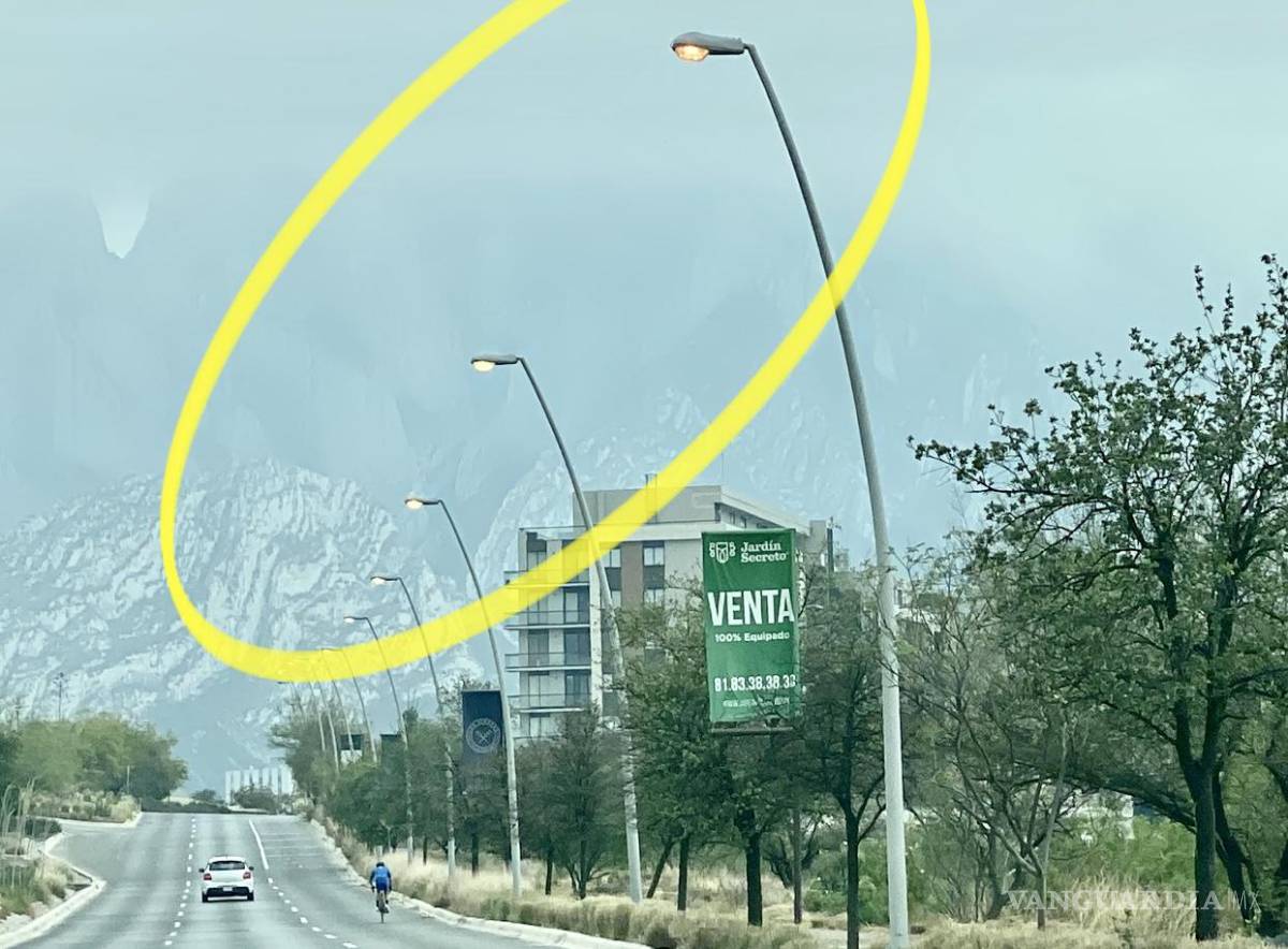 $!Nava hace las cosas al revés. Alumbrado encendido de día y apagado de noche.