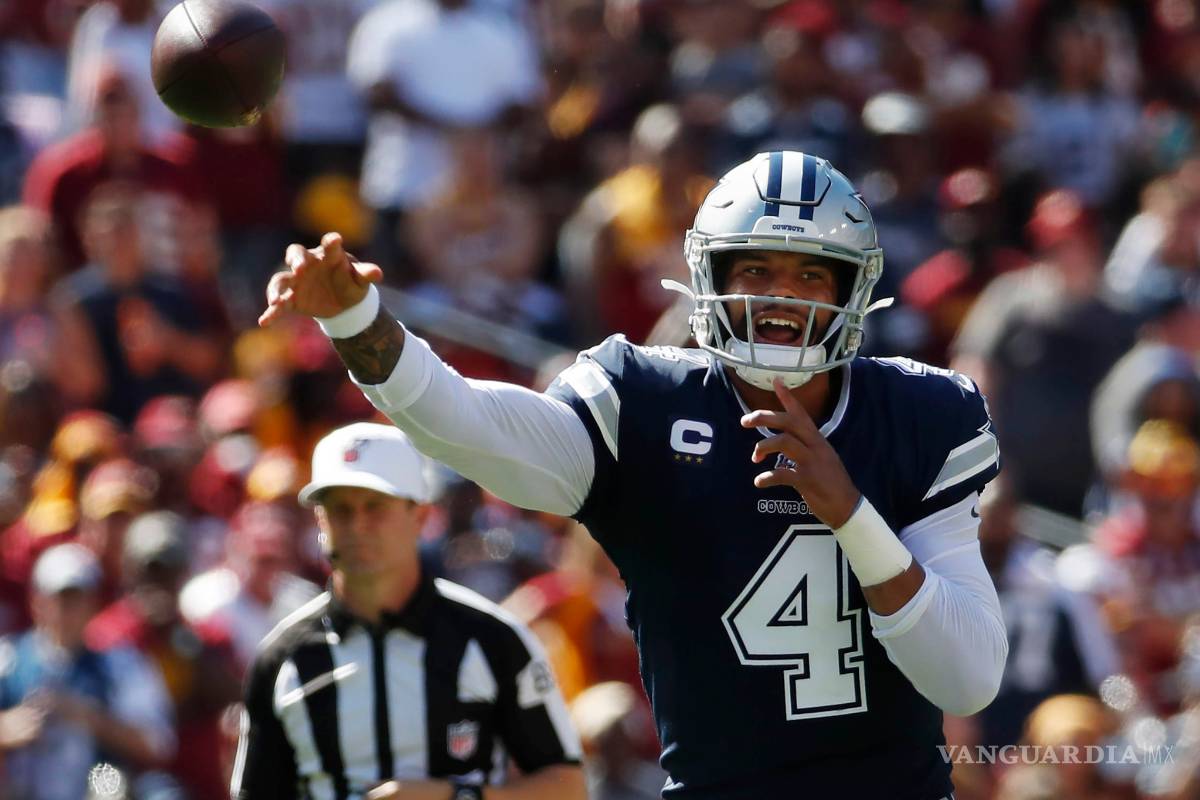 Dak Prescott se queda con los Cowboys de Dallas, al menos una temporada más
