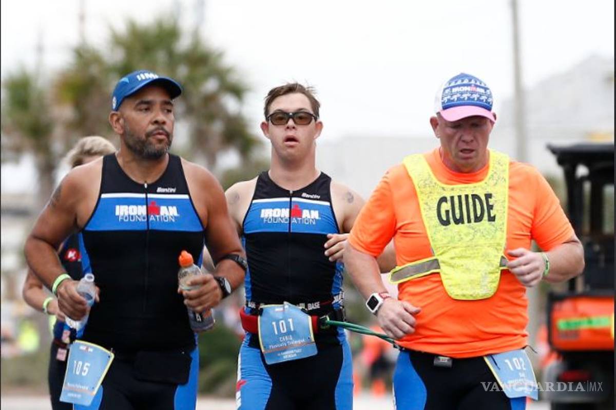 Él es Chris Nikic; el primer triatleta con Síndrome de Down en completar un Ironman