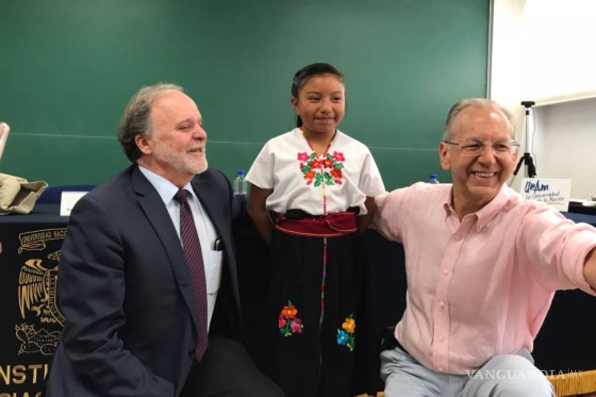 Niña chiapaneca de ocho años gana un premio de ciencia de la UNAM