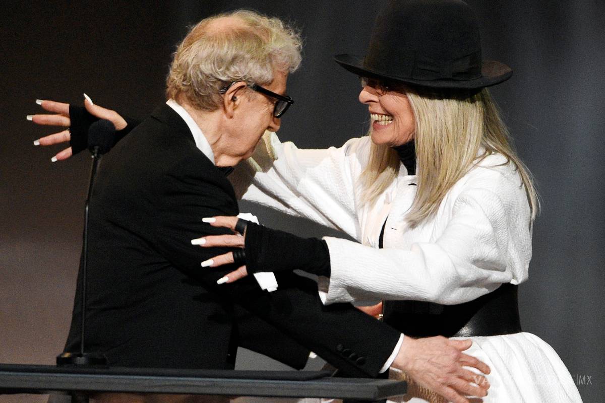 Diane Keaton sale en defensa de Woody Allen