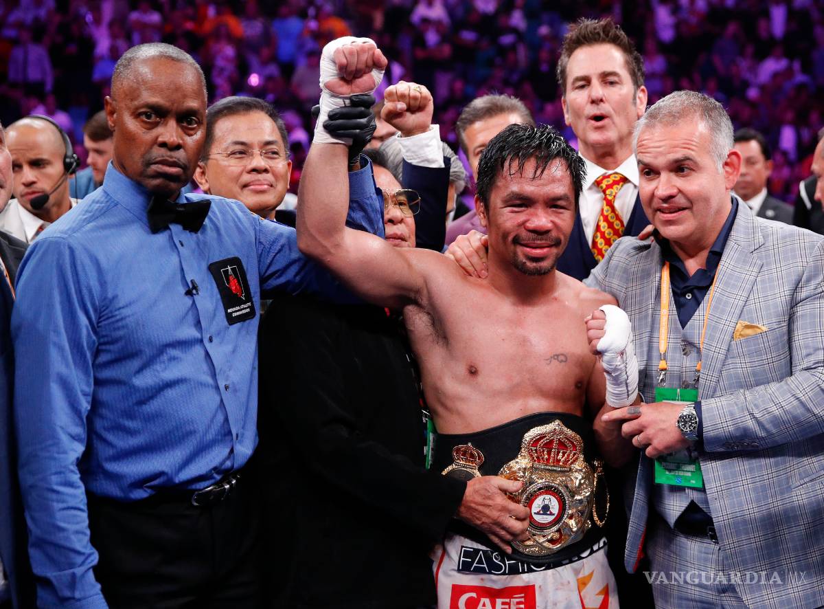 $!Manny Pacquiao gana a Keith Thurman en Las Vegas y rinde homenaje a 'Cleto Reyes'