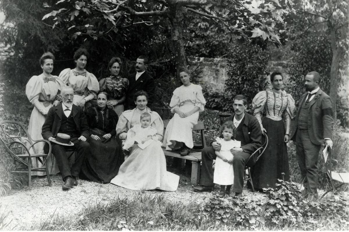 $!Fotografía de Daniel peter, Fanny Peter-Callier y niños.