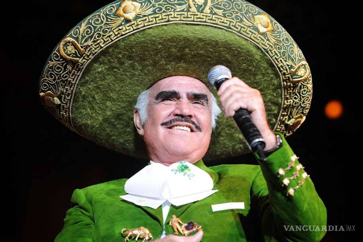 Vicente Fernández abre las puertas de su rancho e invita a la gente a escucharlo si vienen a ver las charreadas