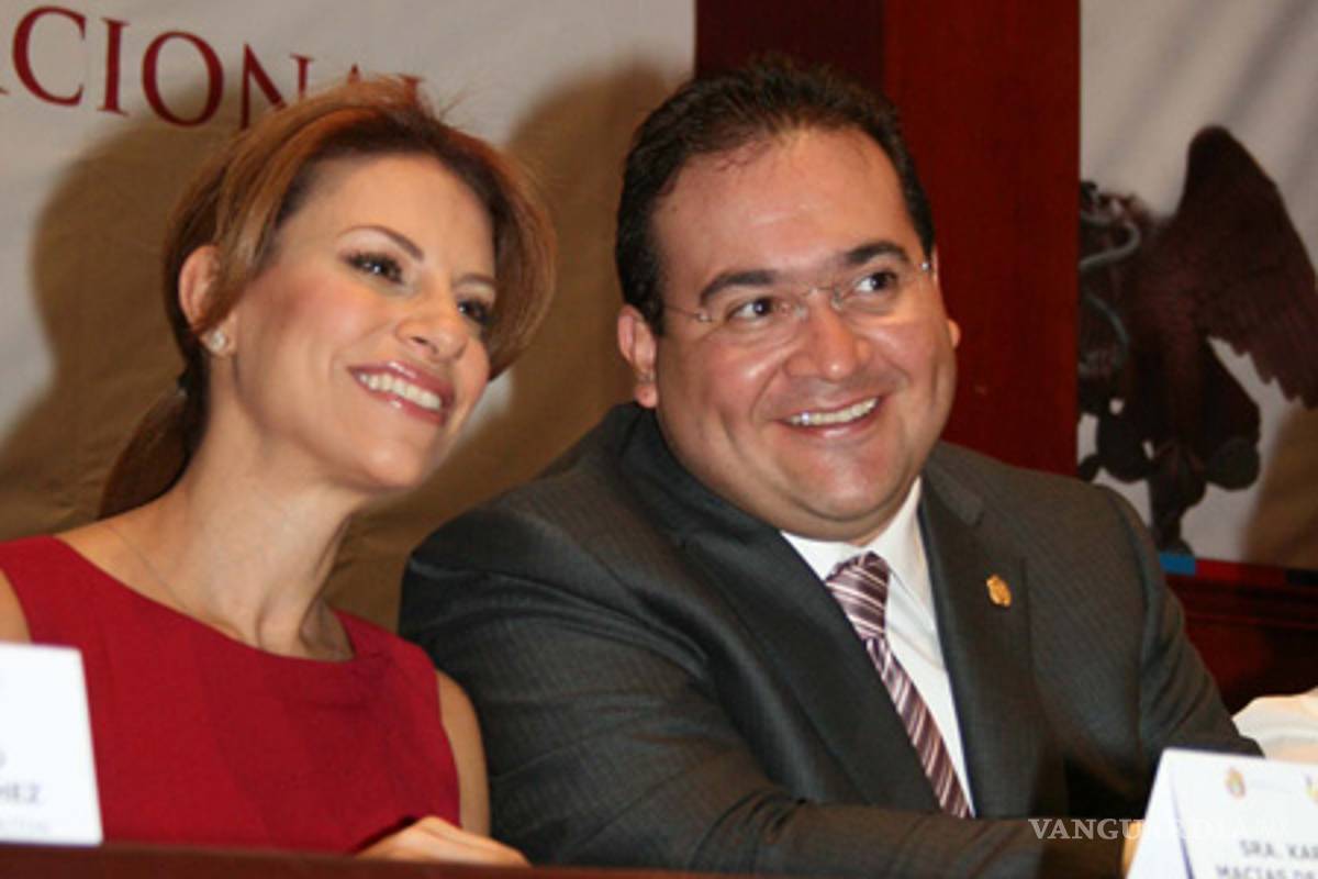 Esposa de Javier Duarte no es víctima, es parte del saqueo, asegura Yunes Linares