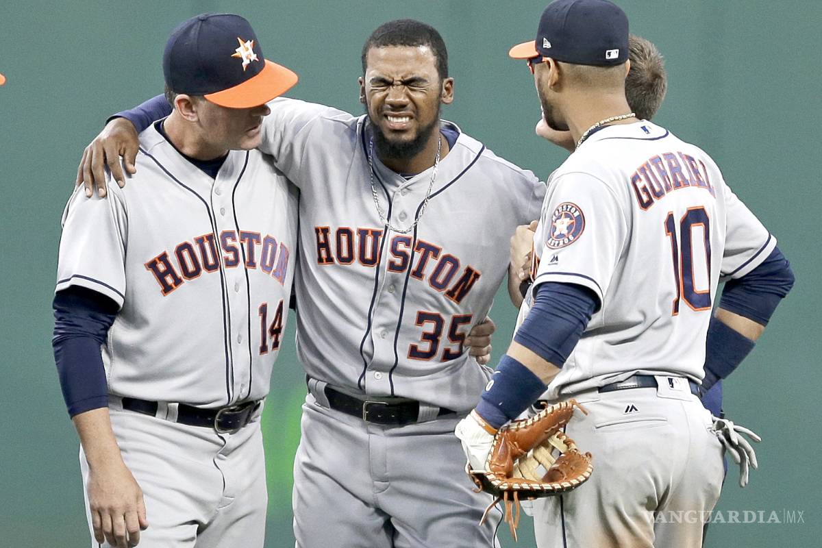 Dolorosa victoria de los Astros con dos lesionados