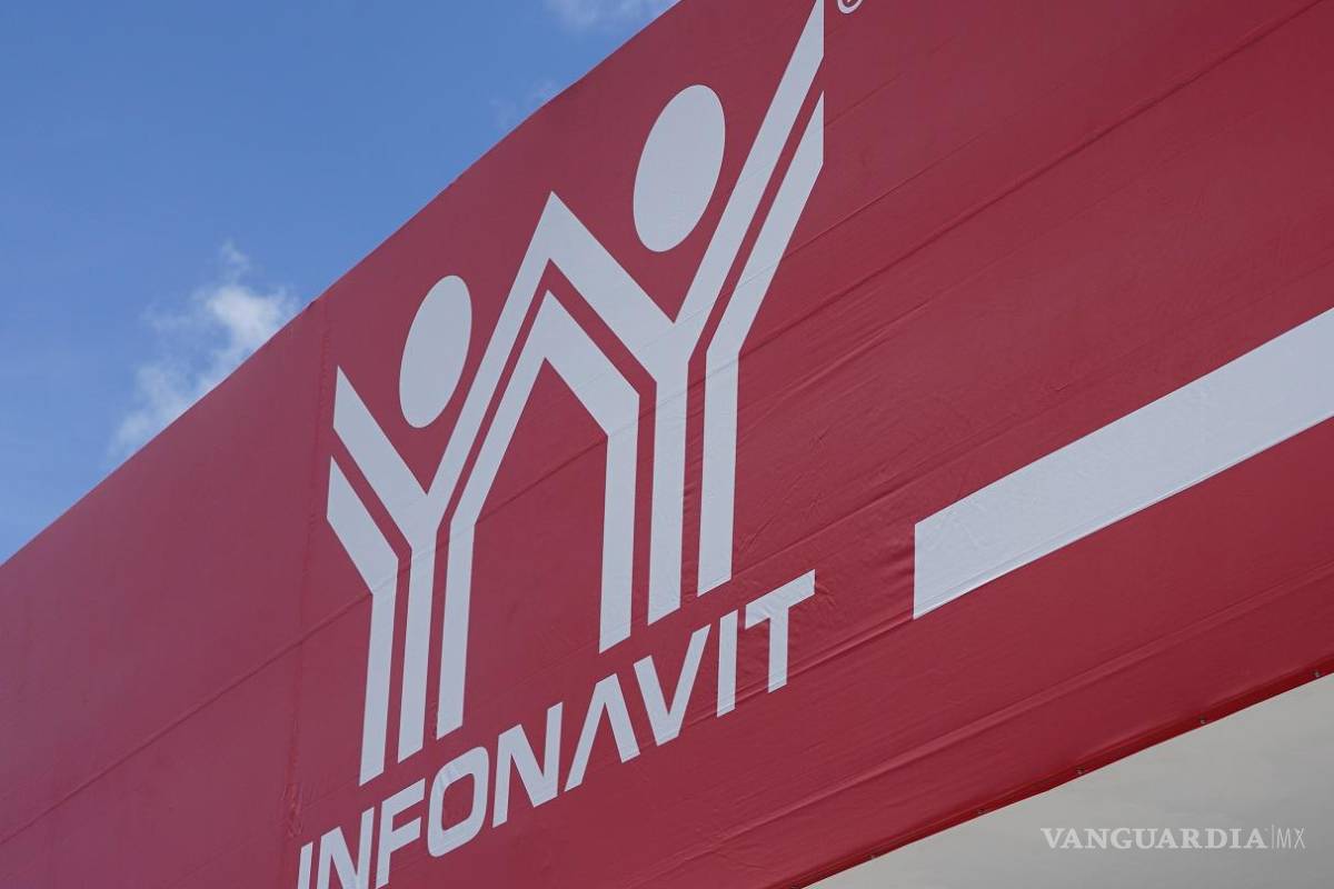 Antes de que acabe el año cambia tu crédito Infonavit a pesos y evita un aumento