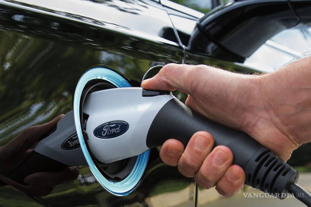 Ford fabricará uno de sus nuevos autos eléctricos en México