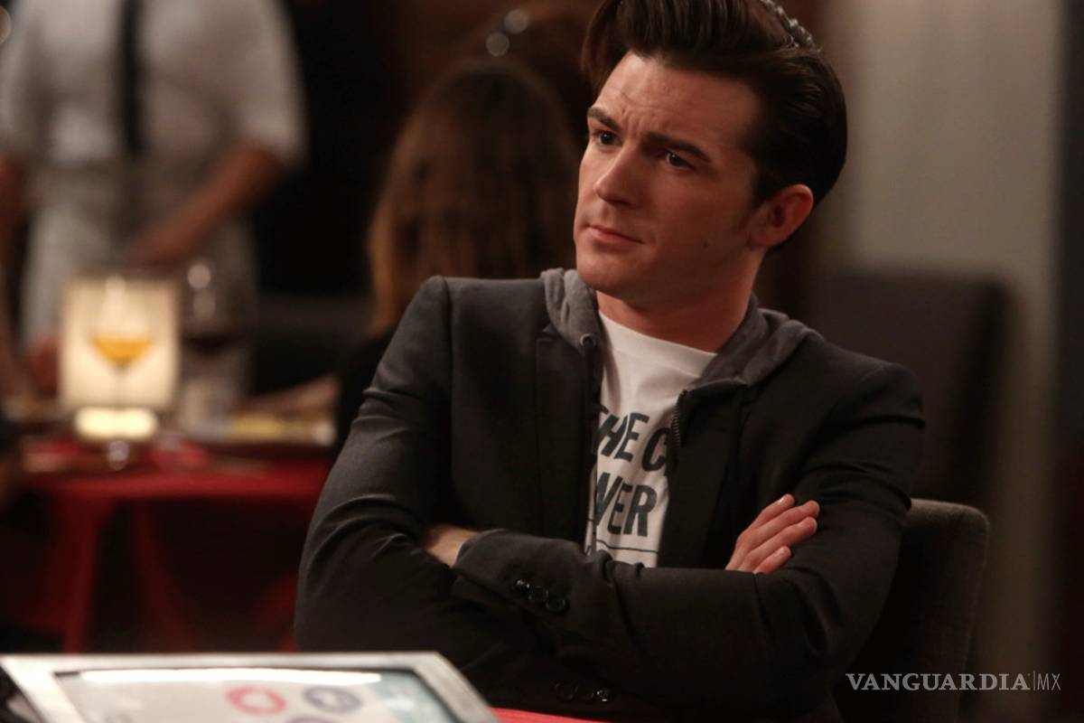 Drake juega con la mente de los usuarios de redes sociales ¿Será Nightwing?