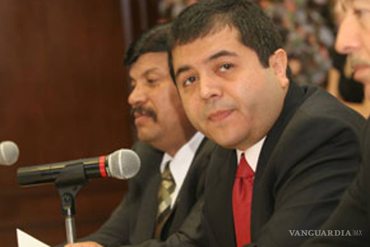 Eduardo Olmos da a conocer nombres de colaboradores en Torreón