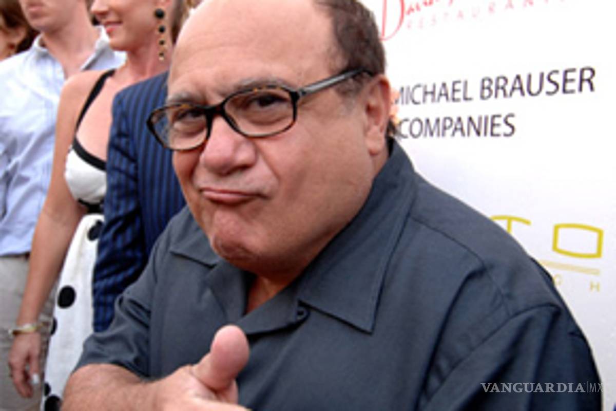 Llega Danny DeVito a los 65 años con nuevos filmes y proyectos